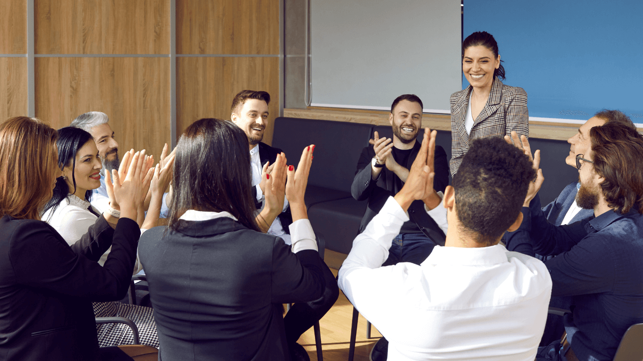 elevator pitch round in Peers Global Business Platform's Fortnightly Business Sparks Meetup